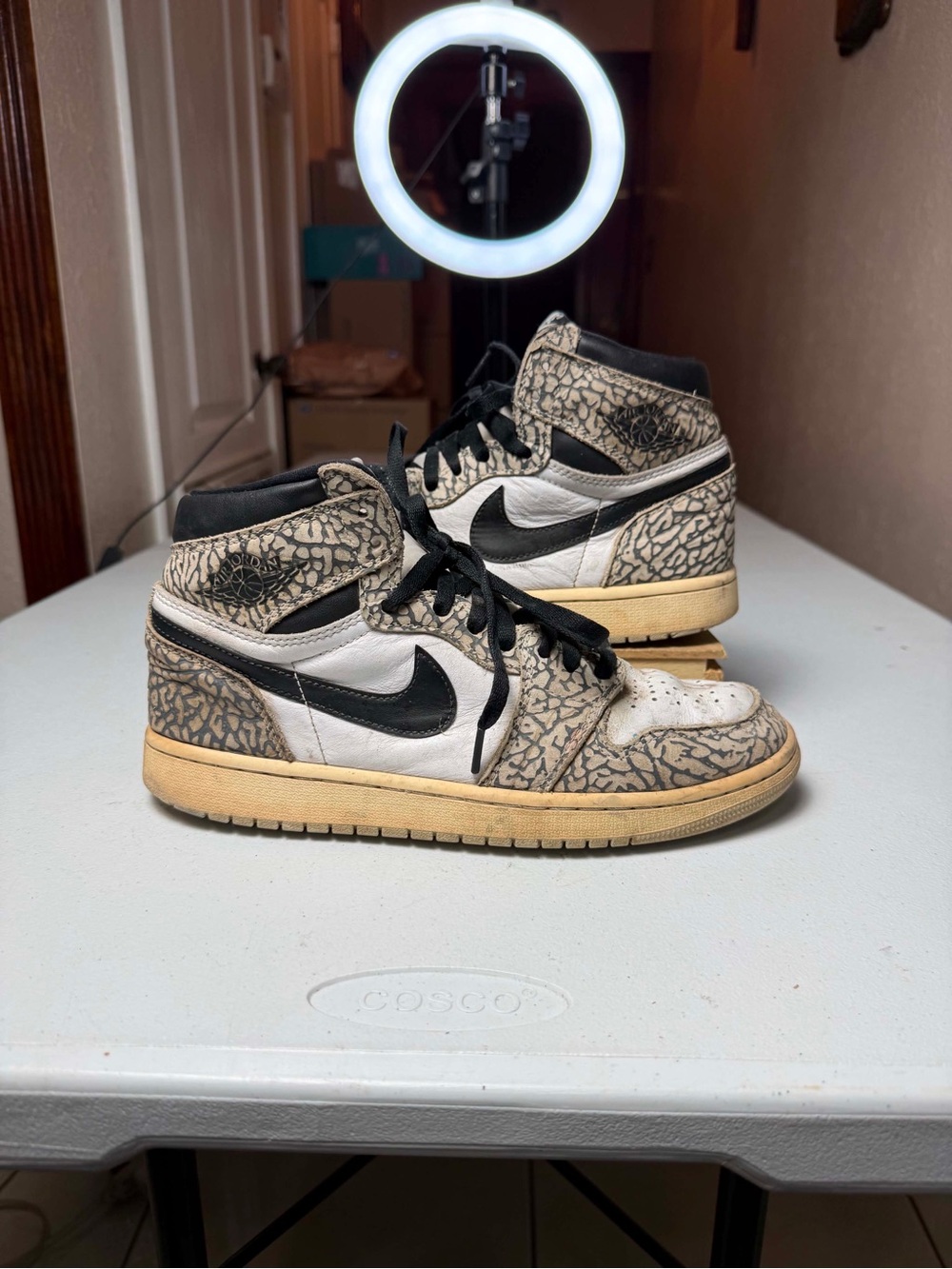 Nike Air Jordan 1 Retro High OG, White Cement Men's Sz 9 beat